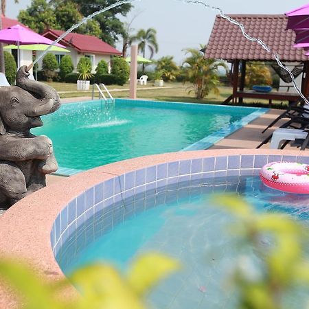 Moon River Resort Ubon Ratchathani Eksteriør billede