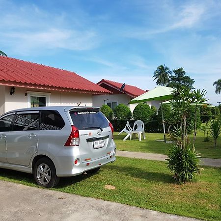Moon River Resort Ubon Ratchathani Eksteriør billede
