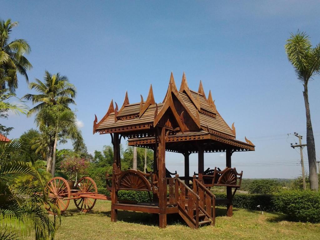 Moon River Resort Ubon Ratchathani Eksteriør billede