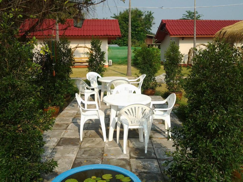 Moon River Resort Ubon Ratchathani Eksteriør billede
